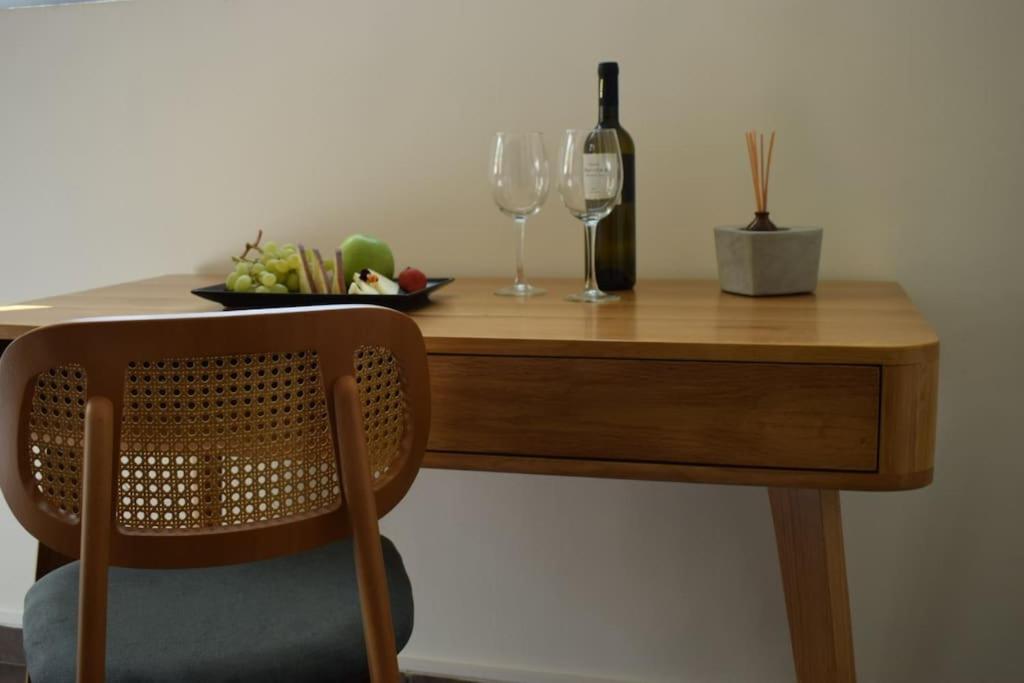 Acropolis View Apartment Athens Downtown ภายนอก รูปภาพ